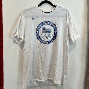 Team USA Essential Men's Nike T-Shirt